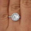 round engagement ring