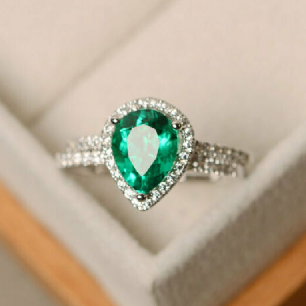 Buy 4 Prong Setting Three Stone Emerald Ring Online - Austen & Blake